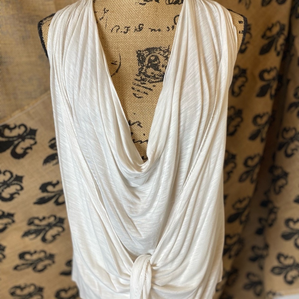 Elan wrap top (white) - Picture 6 of 7